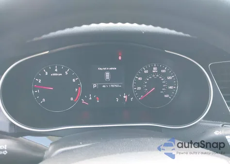 2016 Kia Cadenza из США, поврежденный, VIN KNALN4D78G5215407